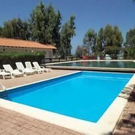 Villaggio Simenzaru Hotel 2*