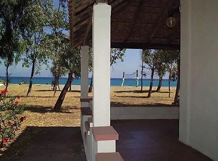 Villaggio Simenzaru Hotel Mongiove