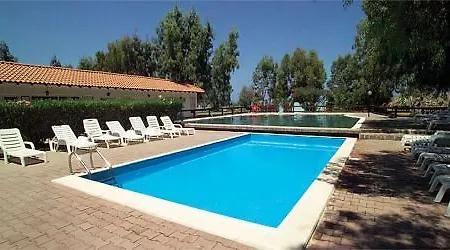 Villaggio Simenzaru Hotel 2*